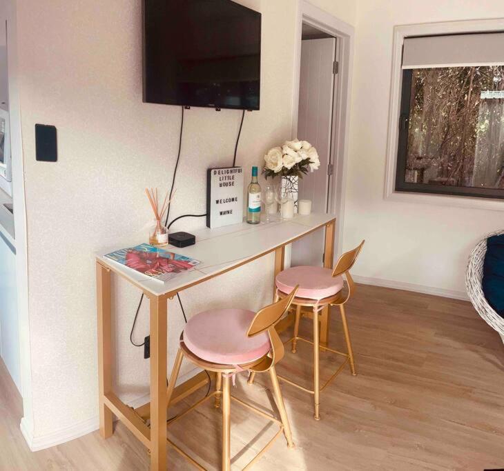 Delightful Little House & Chateau Charme Suite Auckland Exterior foto